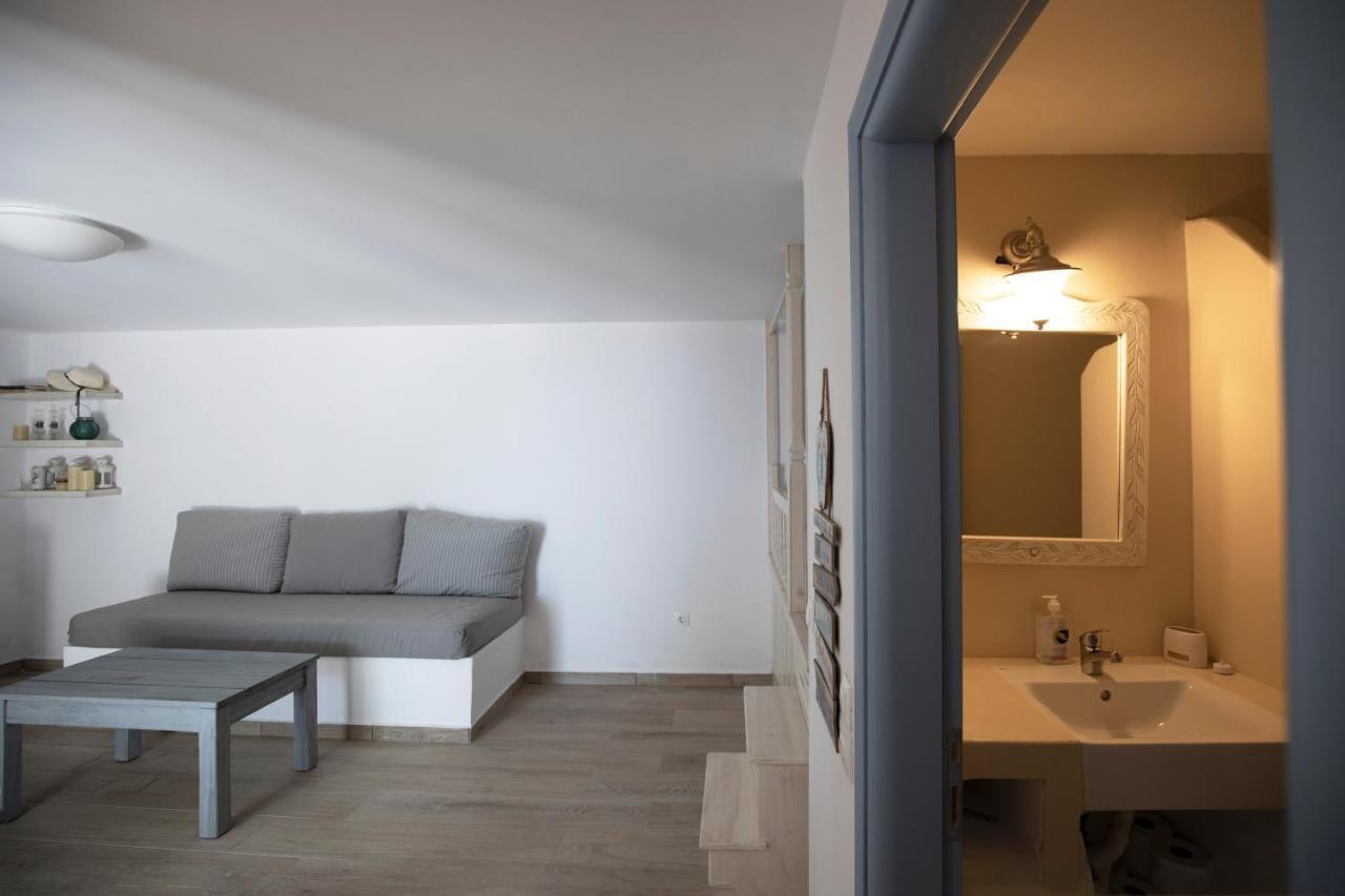 Thea Menetes Apartamento Menetaí Exterior foto