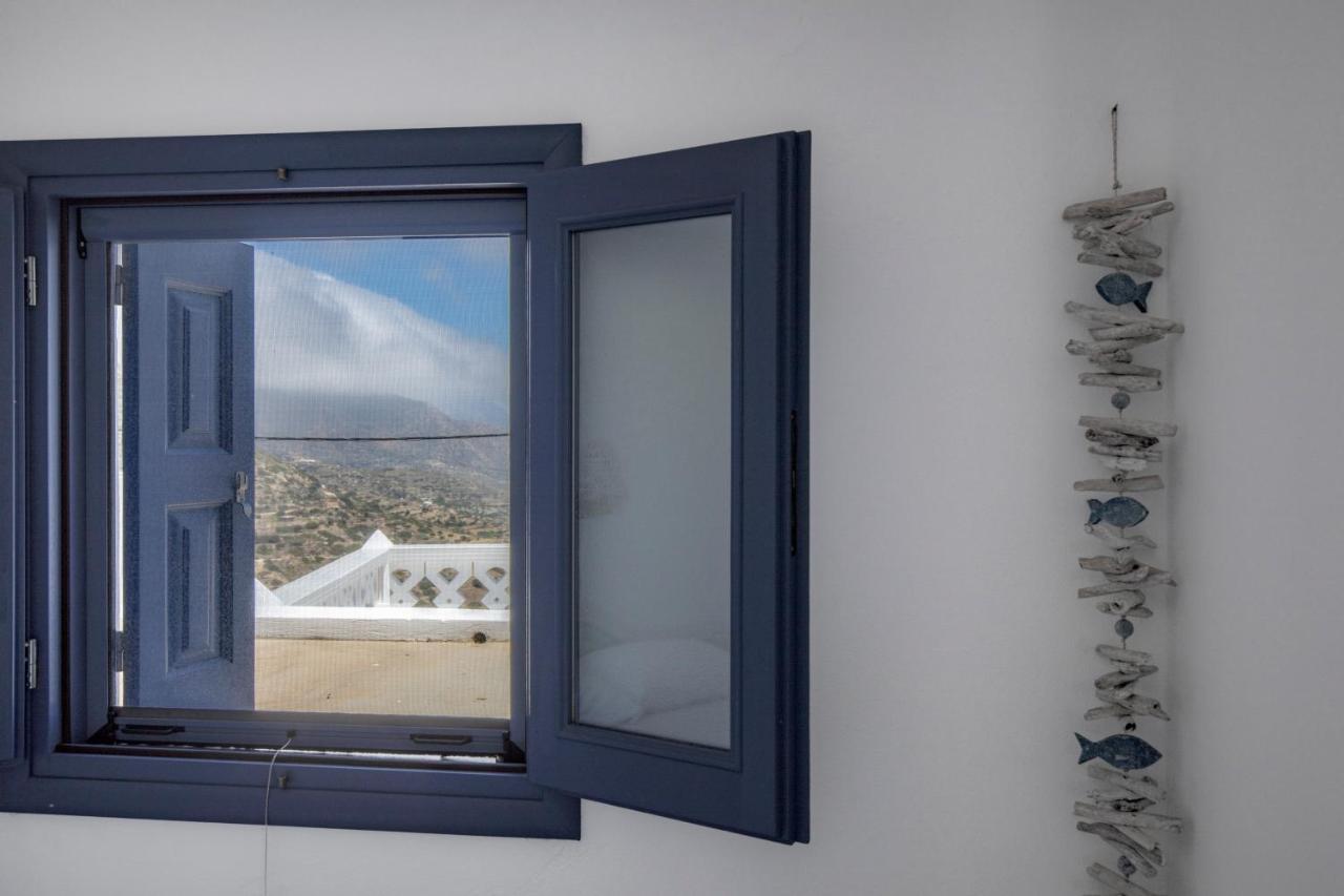 Thea Menetes Apartamento Menetaí Exterior foto