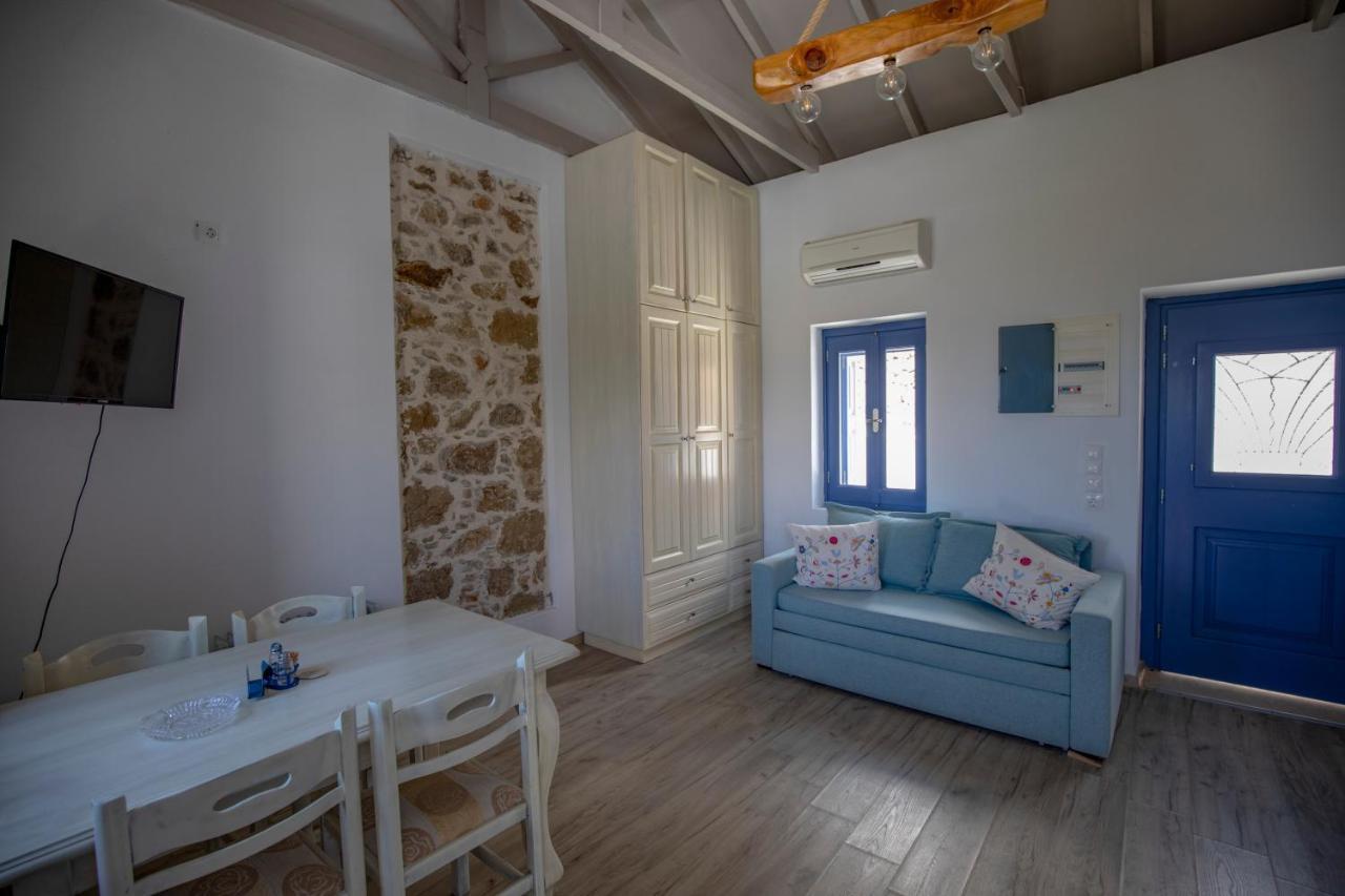 Thea Menetes Apartamento Menetaí Exterior foto