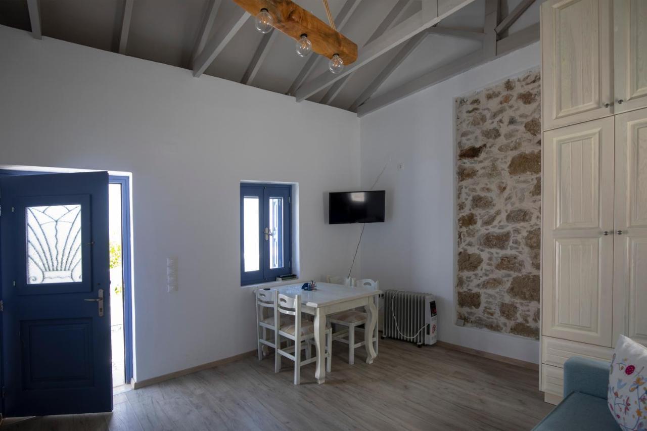 Thea Menetes Apartamento Menetaí Exterior foto